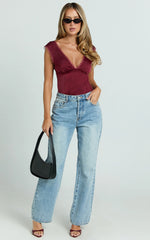 Gloria Top - V Neck Lace Detail Cap Sleeve Top in Wine